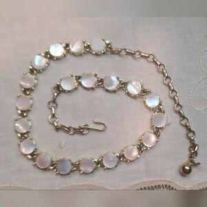 Vtg Signed Coro White Opalescent Moonglow Choker – 1950s Gold Tone💗🦪